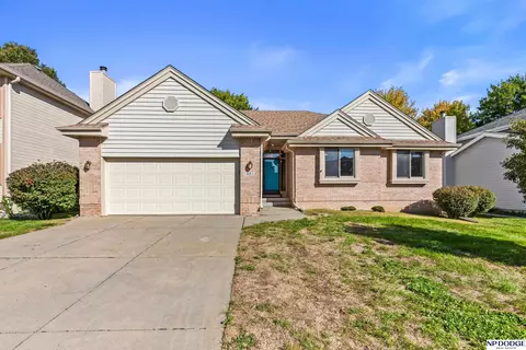 13512 Sahler St, Omaha, NE 68164
