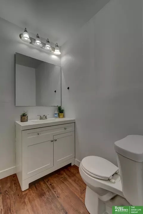 Bath - 4243 Patrick Ave, Omaha, NE 68111 photo 1 of 4