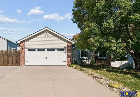 3322 Canyon Rd, Lincoln, NE 68516