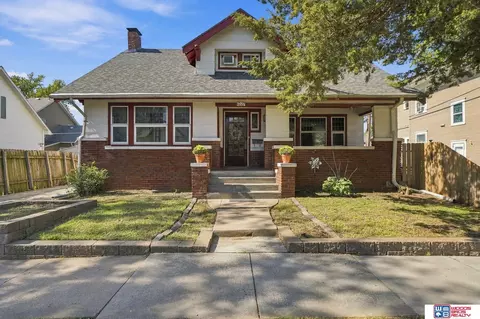 1227 S 16th St, Lincoln, NE 68502