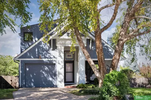 1106 S 15th Cir, Omaha, NE 68108