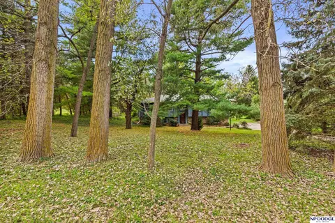 11242 Kentucky Rd, Papillion, NE 68133