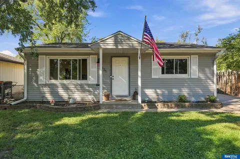 2135 Griffith St, Lincoln, NE 68503