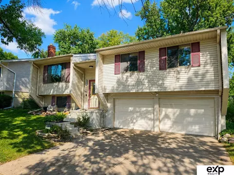 6311 S 143rd St, Omaha, NE 68137
