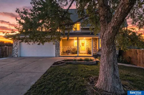 6700 Skylark Cir, Lincoln, NE 68516
