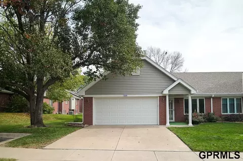 3204 Jamestown Ln, Lincoln, NE 68516