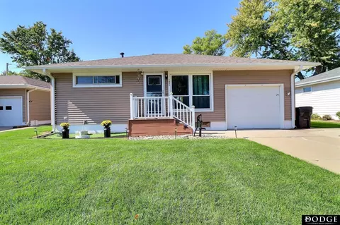 1633 N Hancock St, Fremont, NE 68025