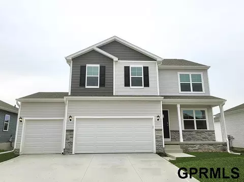 13020 S 67th St, Papillion, NE 68133