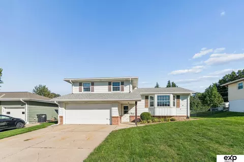 5429 S 94th St, Omaha, NE 68127