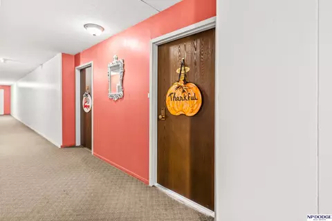 12727 W Dodge Rd #262C, Omaha, NE 68154