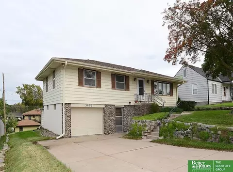 5602 S St, Omaha, NE 68117