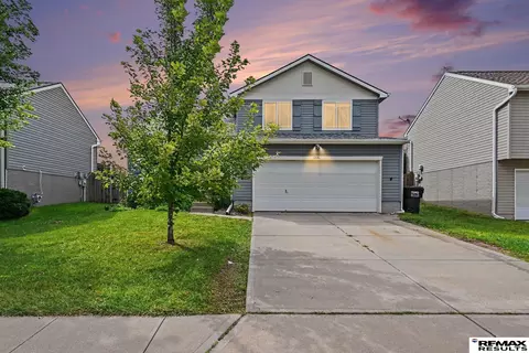 5816 S 193 St, Omaha, NE 68135