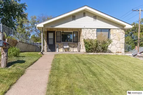 4906 Corby St, Omaha, NE 68104
