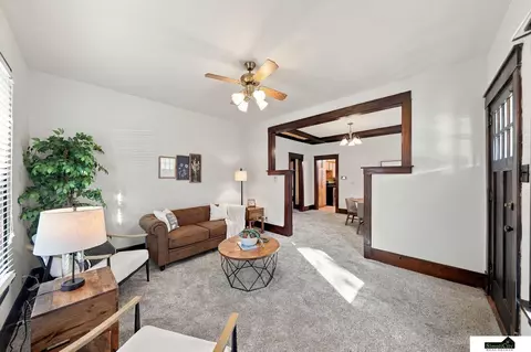 4215 N 63 St, Lincoln, NE 68507
