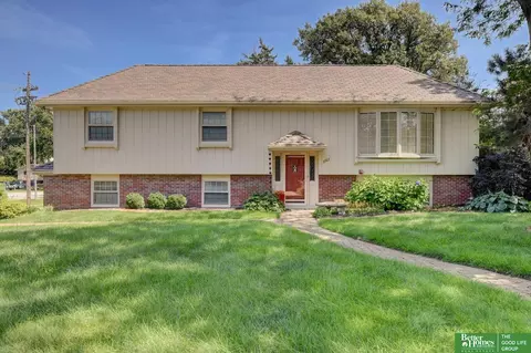 3303 S 116 St, Omaha, NE 68144