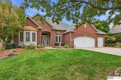 5002 N 192nd Avenue Cir, Elkhorn, NE 68022