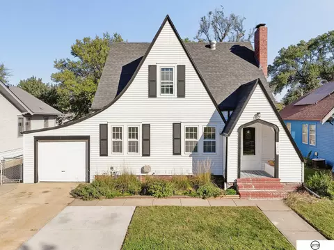 1416 Van Dorn St, Lincoln, NE 68502