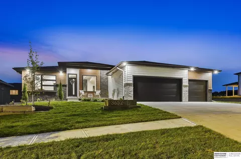 3652 S 218th Ave, Elkhorn, NE 68022