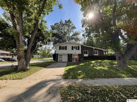 13569 Shirley St, Omaha, NE 68144