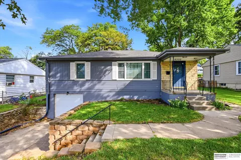 4502 B St, Omaha, NE 68106