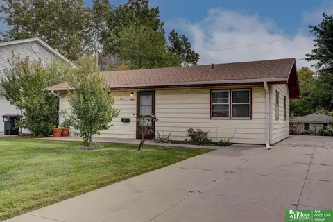 7085 Franklin St, Omaha, NE 68104
