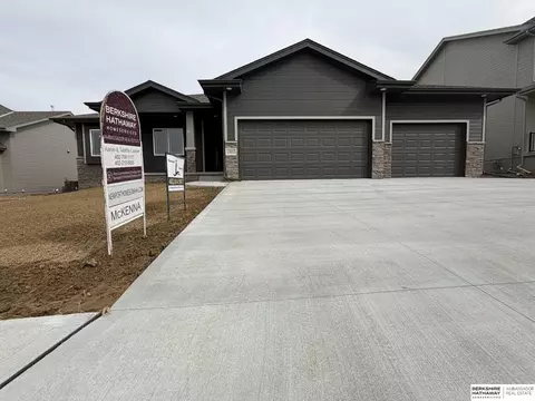 12033 S 46th St, Bellevue, NE 68133