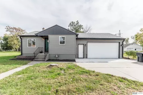 4927 N 14th St, Omaha, NE 68110