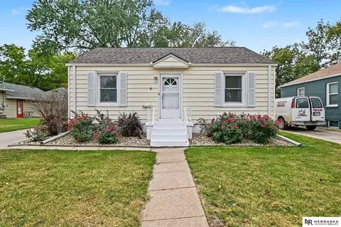 851 E 15th St, Fremont, NE 68025
