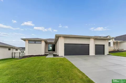 3310 S 212th St, Elkhorn, NE 68022