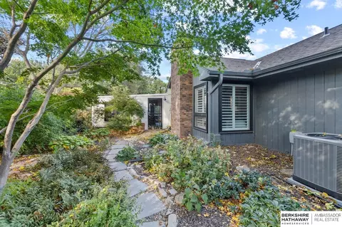 Exterior - 724 Eldorado Dr, Omaha, NE 68154 photo 9 of 13