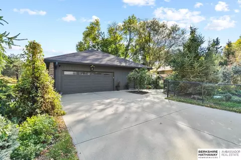Exterior - 724 Eldorado Dr, Omaha, NE 68154 photo 13 of 13