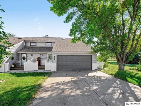 301 E Condron St, Valley, NE 68064