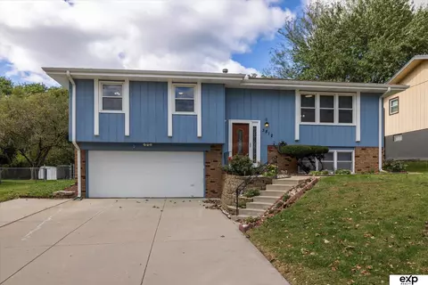 3812 N 101st St, Omaha, NE 68134