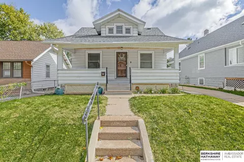 2741 N 49th St, Omaha, NE 68104