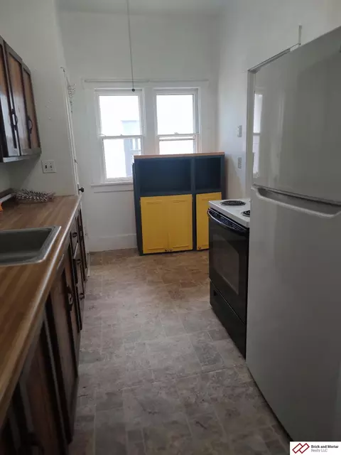 Kitchen - 1420 Elk St, Beatrice, NE 68310 photo 2 of 2
