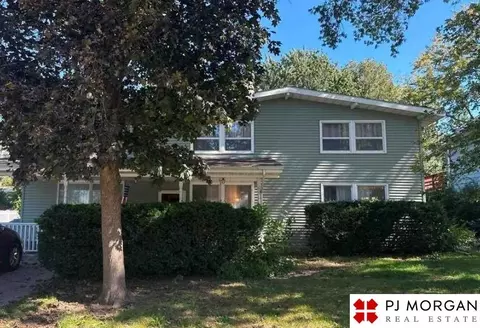 1030 Lancaster Ln, Lincoln, NE 68505