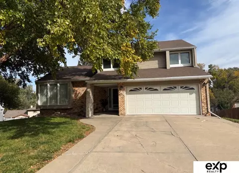 6711 S 148th Cir, Omaha, NE 68137