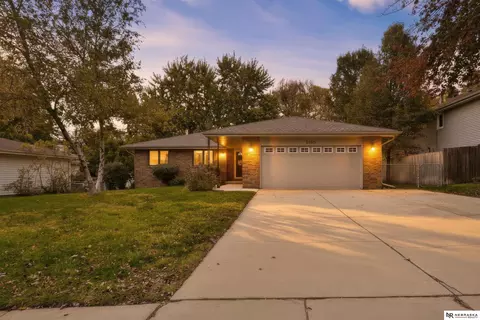 5300 S 65th St Cir, Lincoln, NE 68516