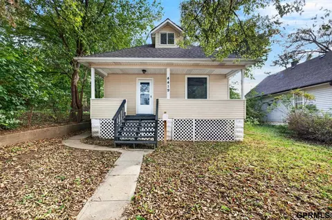 4419 N 39th St, Omaha, NE 68111