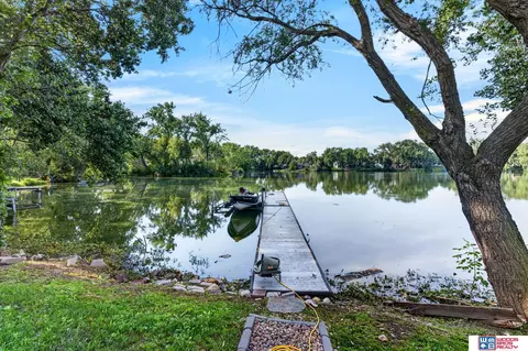 2131 W Millstone Rd, Lincoln, NE 68522