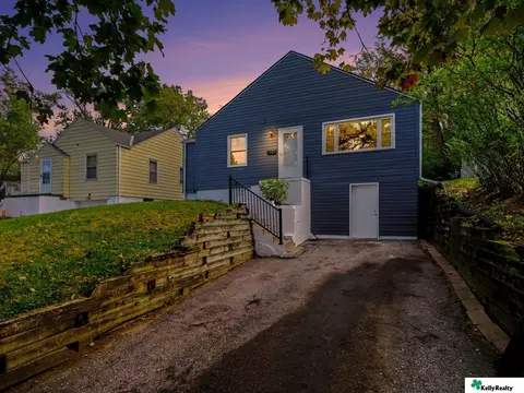 7011 N 33 St, Omaha, NE 68112