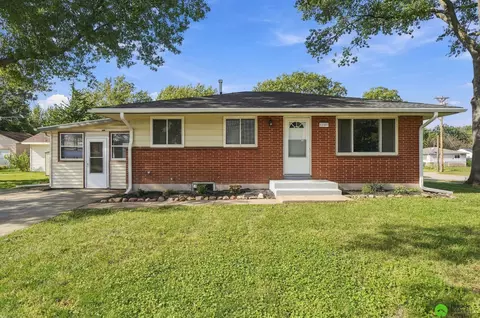 1161 N 56th St, Lincoln, NE 68504