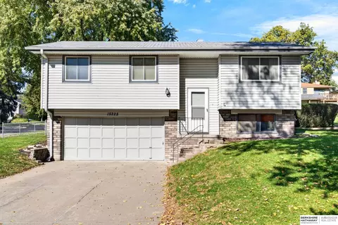 15228 Monroe St, Omaha, NE 68137