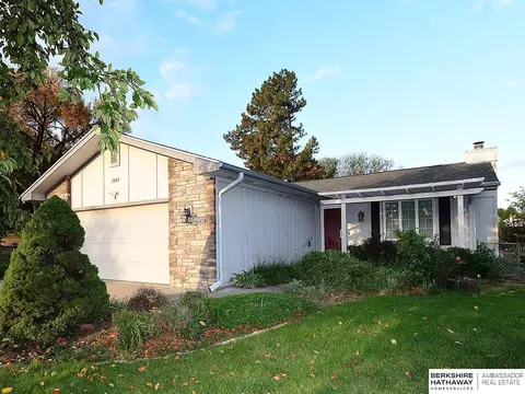 7567 Hayes Cir, Ralston, NE 68127