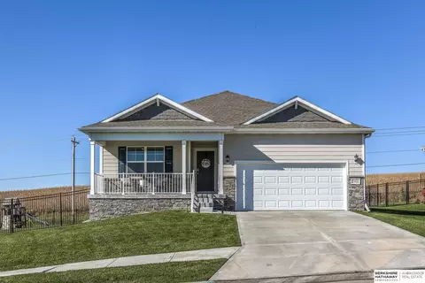 11622 S 191 Ave, Gretna, NE 68028