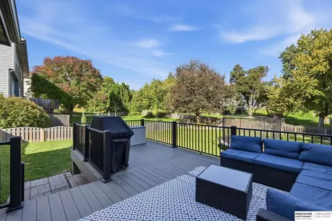 Exterior - 17316 Sharp St, Omaha, NE 68135 photo 8 of 11