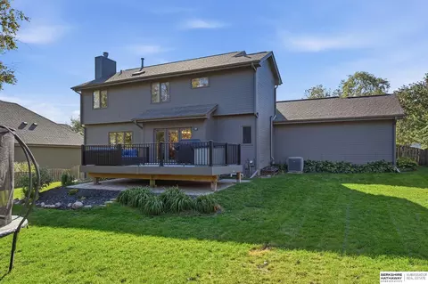 Exterior - 17316 Sharp St, Omaha, NE 68135 photo 7 of 11