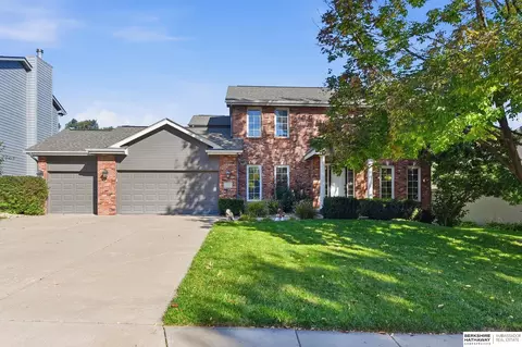 17316 Sharp St, Omaha, NE 68135