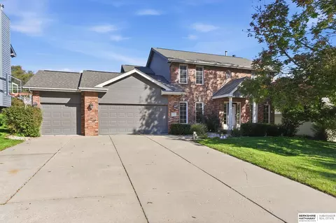 Exterior - 17316 Sharp St, Omaha, NE 68135 photo 3 of 11