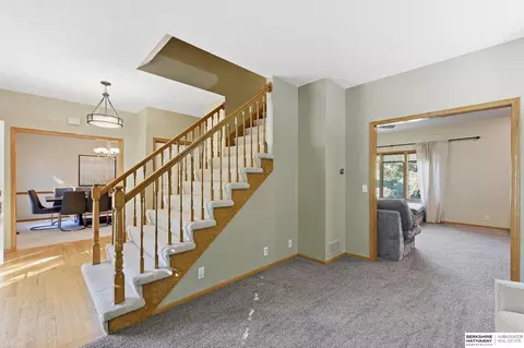 Entry Way - 17316 Sharp St, Omaha, NE 68135 photo 4 of 4